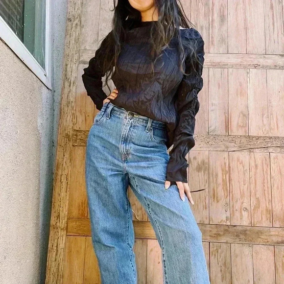 &other stories black top. Blouse longsleeve satin - Picture 3 of 7